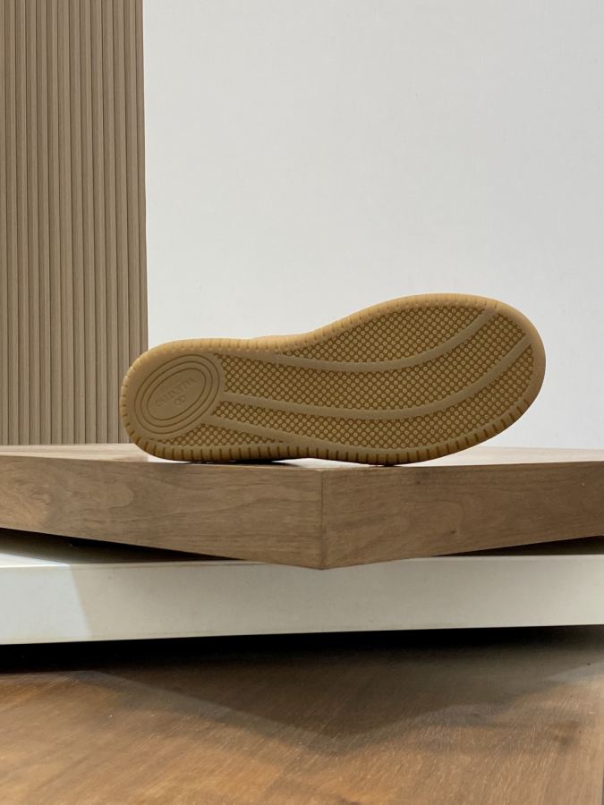 VALENTINO shoe VLTN 𝑶𝒏𝒆𝑺𝒕𝒖𝒅 2024 New. ZP. / 𝐓𝐏𝐔 39-44.45 — AAA Quality Replica — photo 9