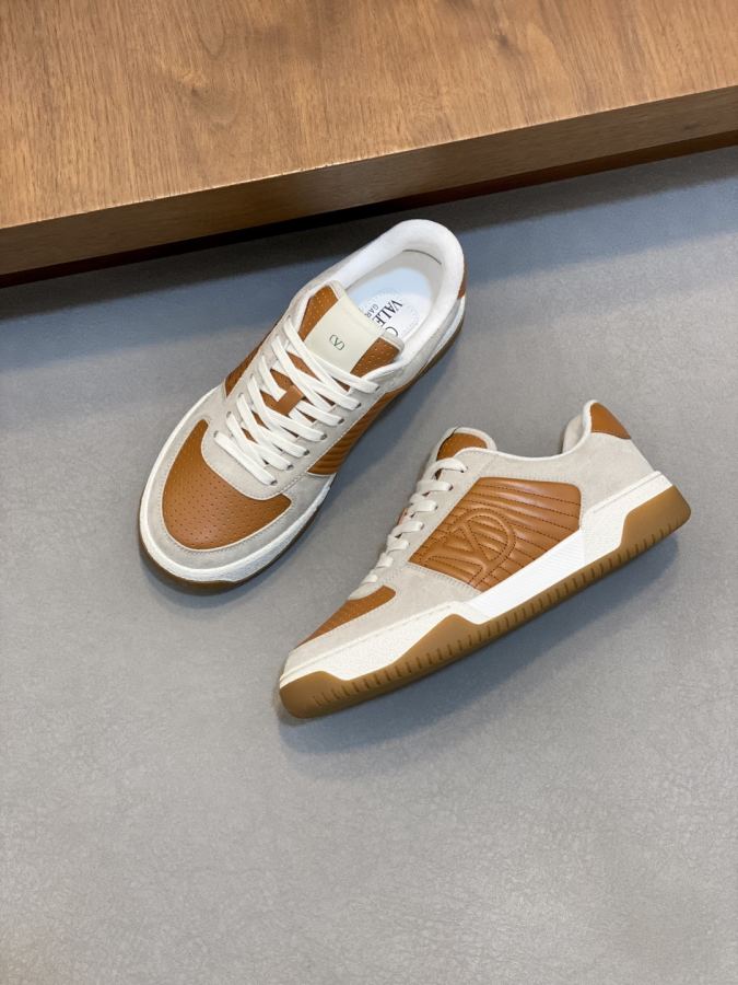 VALENTINO shoe VLTN 𝑶𝒏𝒆𝑺𝒕𝒖𝒅 2024 New. ZP. / 𝐓𝐏𝐔 39-44.45 — AAA Quality Replica — photo 5