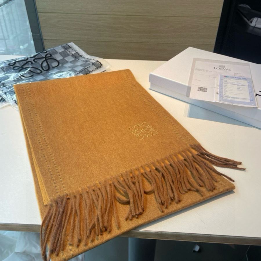 Loewe skjerf ▪Loewe logo 35 x 180cm 160 — photo 2