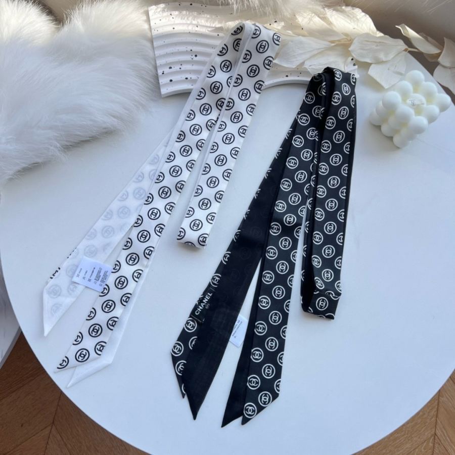 Chanel scarf This double-layered silk scarf and headband are stunning — AAA Quality Replica — photo 4