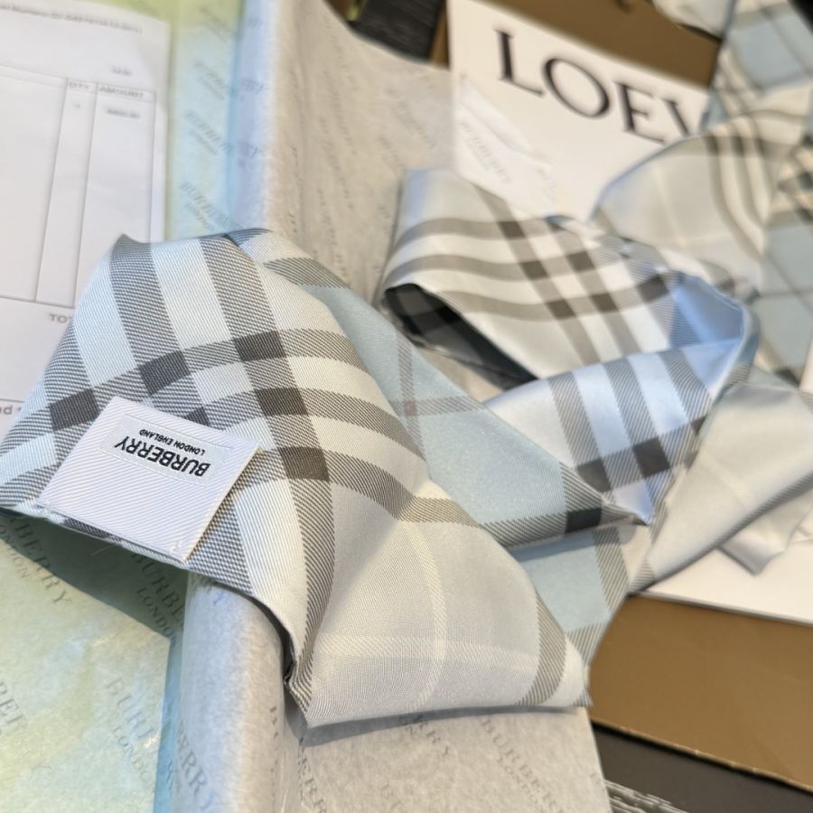 burberry scarf Burberry Vintage SVIP 180 8 — Premium Replica — photo 5