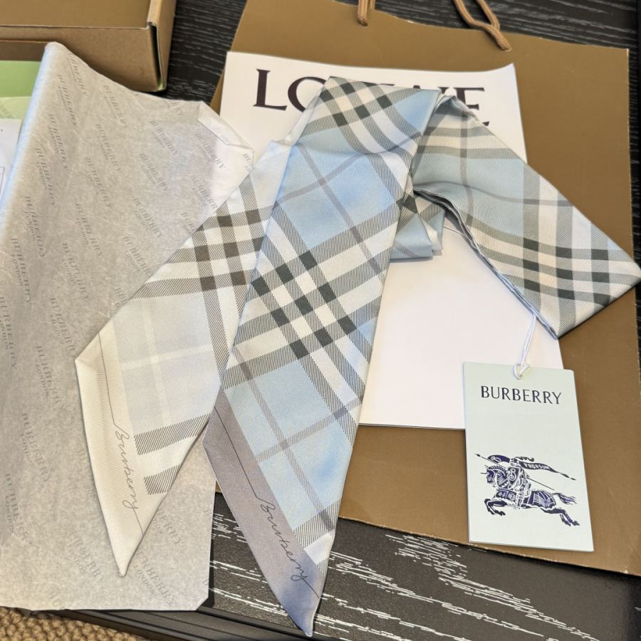 burberry scarf Burberry Vintage SVIP 180 8 — Premium Replica — photo 6