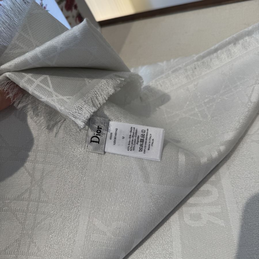 Dior scarf classic rhombus square scarf, rouge pink, soft and light texture, warm and fashionable, — AAA Quality Replica — photo 5