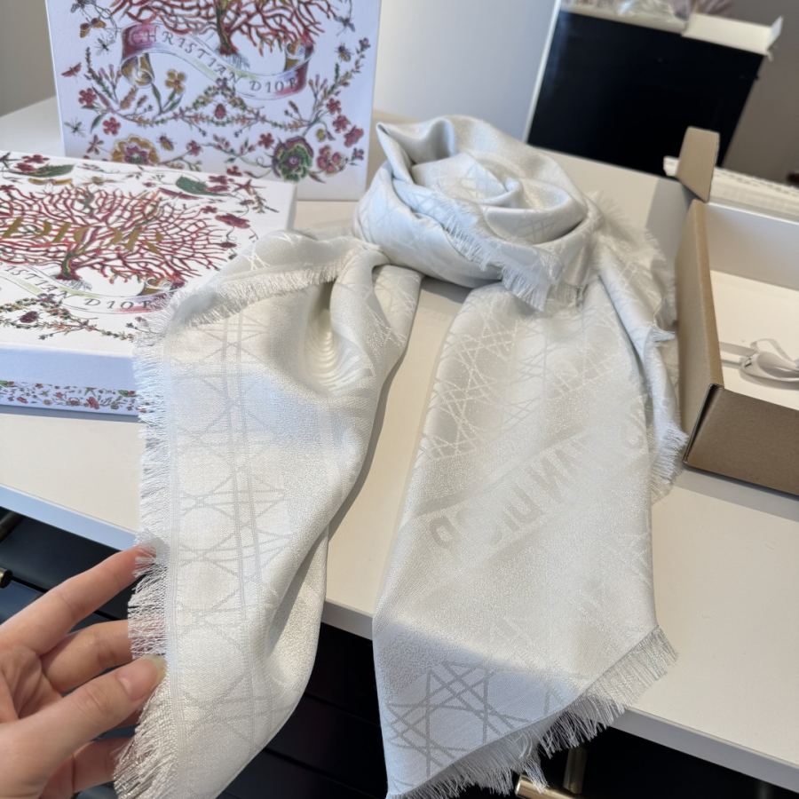 Dior scarf classic rhombus square scarf, rouge pink, soft and light texture, warm and fashionable, — AAA Quality Replica — photo 8