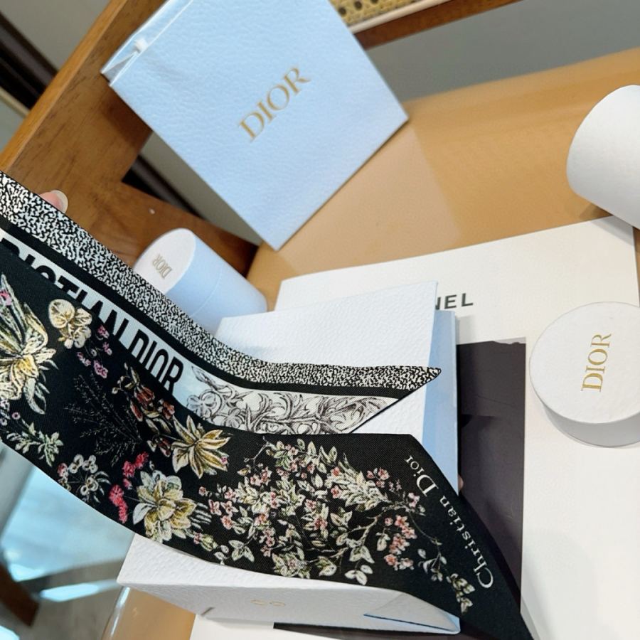Dior scarf Mitzah Pietro Ruffo Millefiori Christian Dior Millefiori — Premium Replica — photo 8