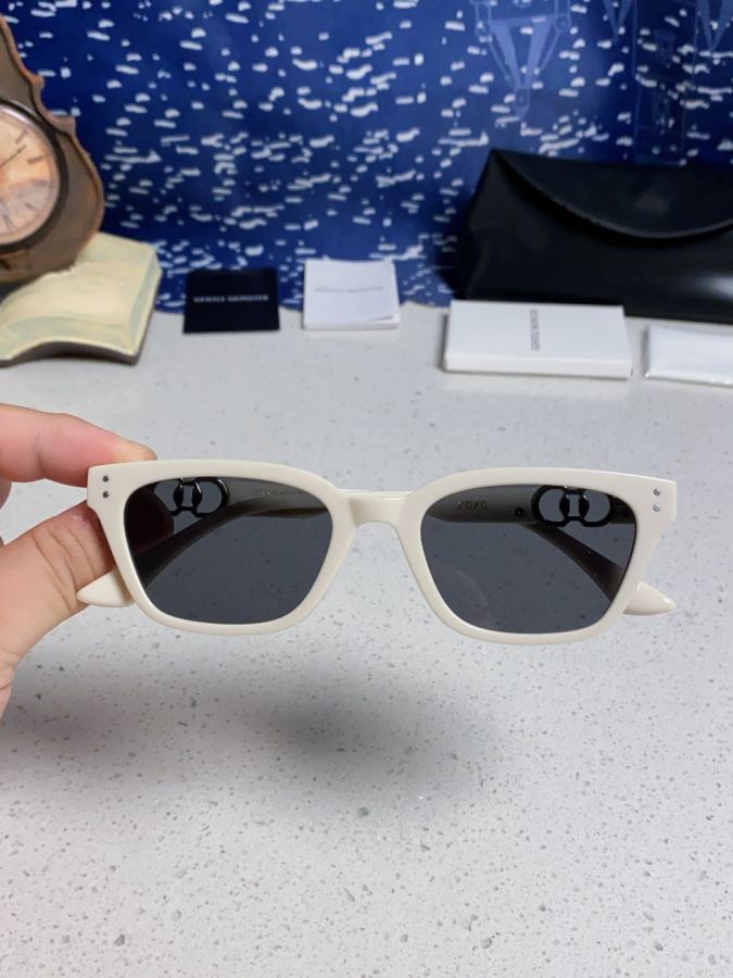 GM glasses Gentle Moster(GM) 2026 New GM ins XOXO — 1:1 Replica For Sale — photo 4