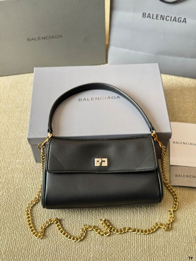 Bolsa Balenciaga compartilha Rodeo Nano — photo 4