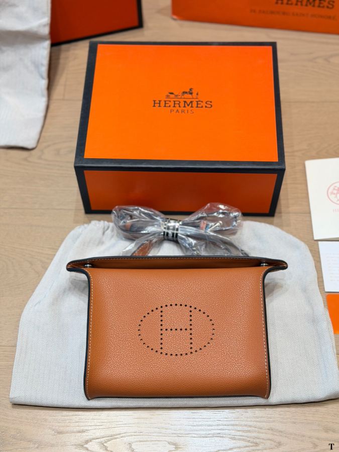 Hermes Women Hermès Evelyne III | TPM ​​ | Clemence￼ Hightland￼ Skeleton”H”logo — AAA Quality Replica — photo 2