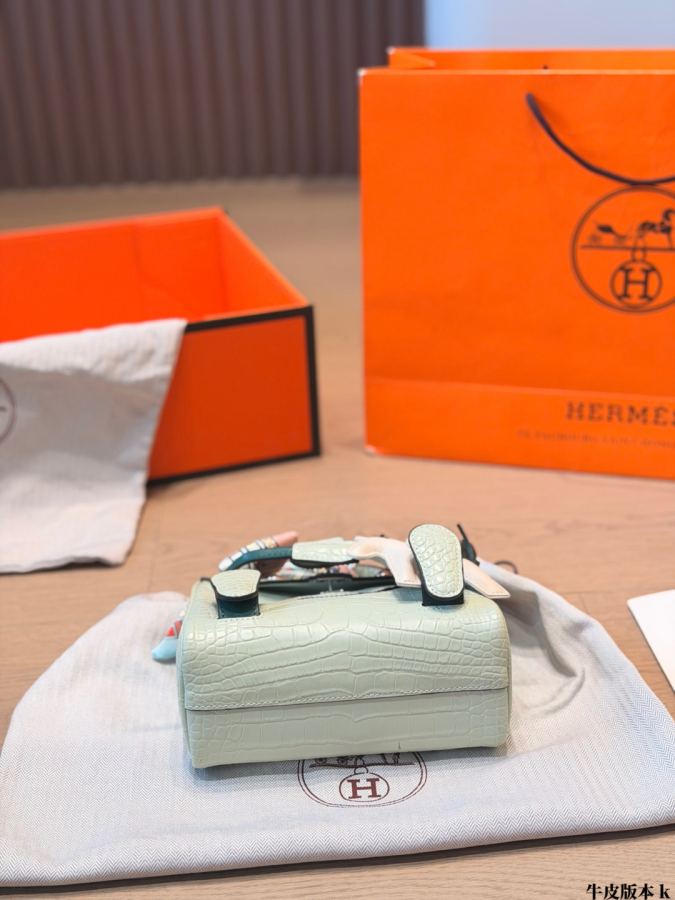 Hermes Women Hermes kelly doll picto — 1:1 Replica — photo 4