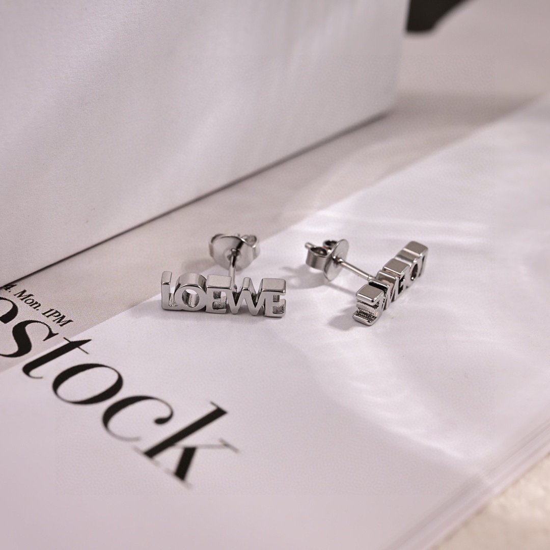 Loewe Schmuck LOEWE LOEW E Anagram LOGO, 18k — photo 4