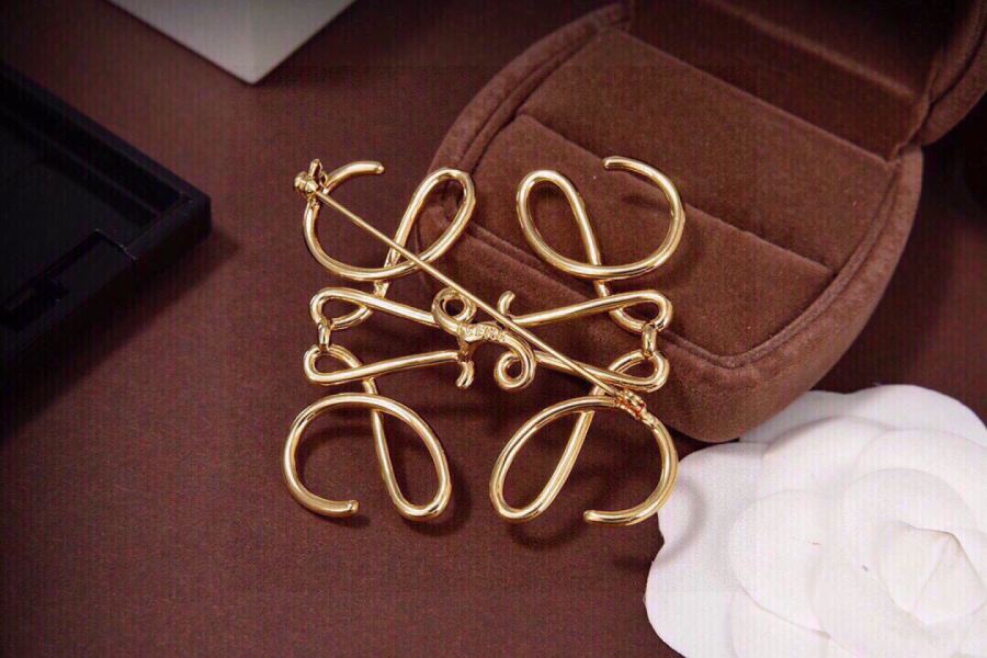 Loewe Jewelry LOEW* LOEW* Anagram LOGO 18k — Premium Replica — photo 2