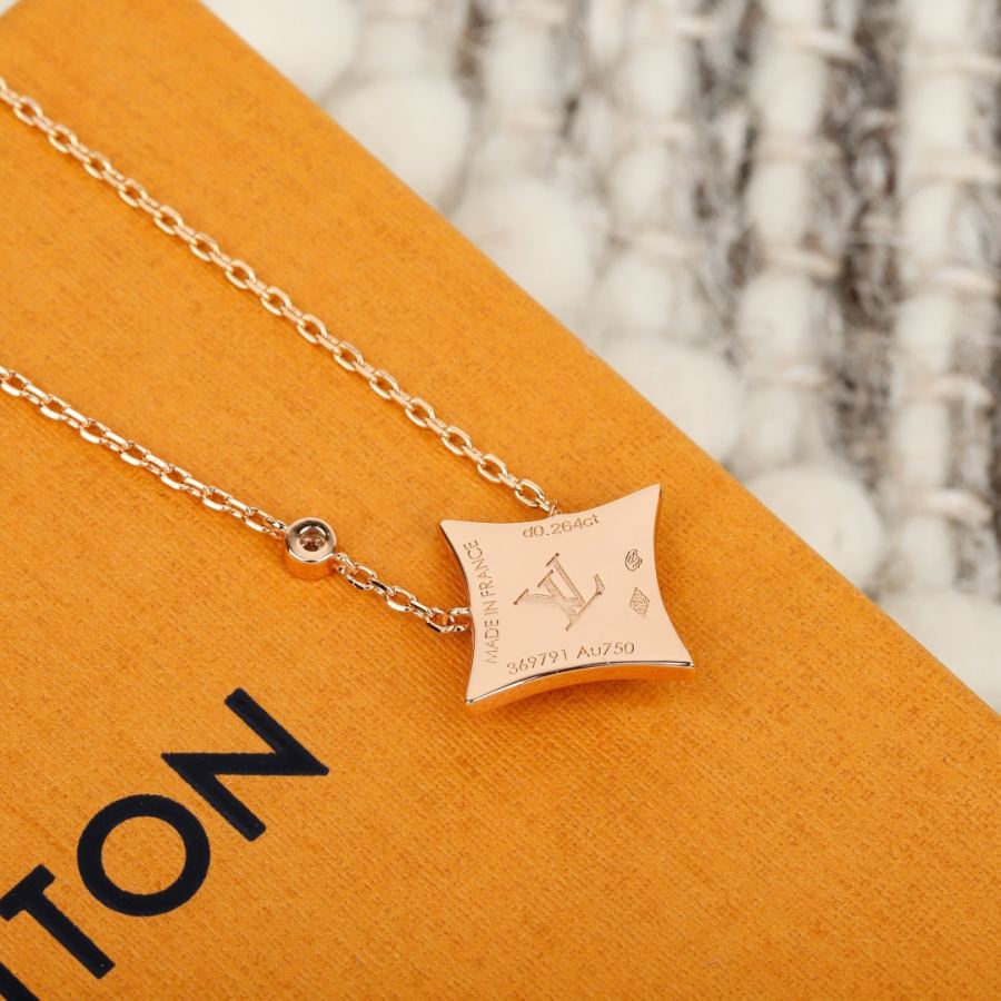 Louis Vuitton Jewelry four-leaf clover necklace, customizable with real gold and diamonds — AAA Quality Replica — photo 5