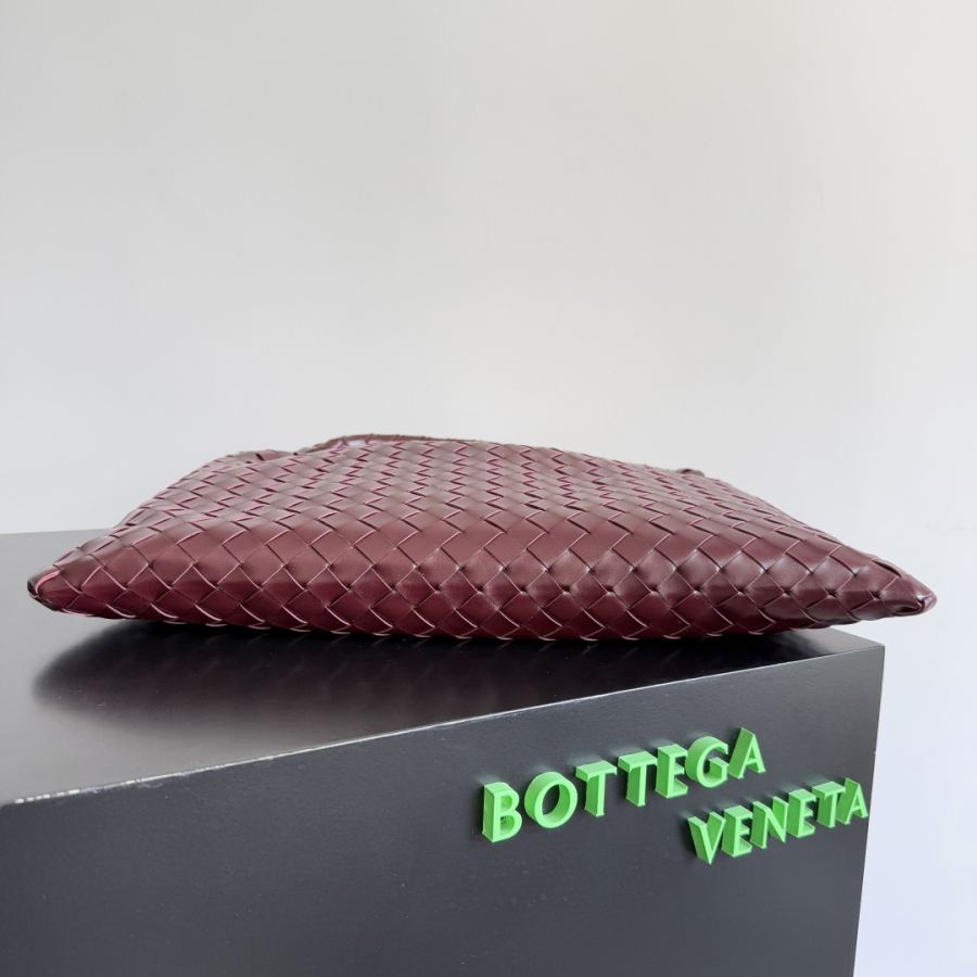 Bottega Veneta bag I seem to be obsessed with this BV bag recently The new Hop is really not too — Premium Replica — photo 3