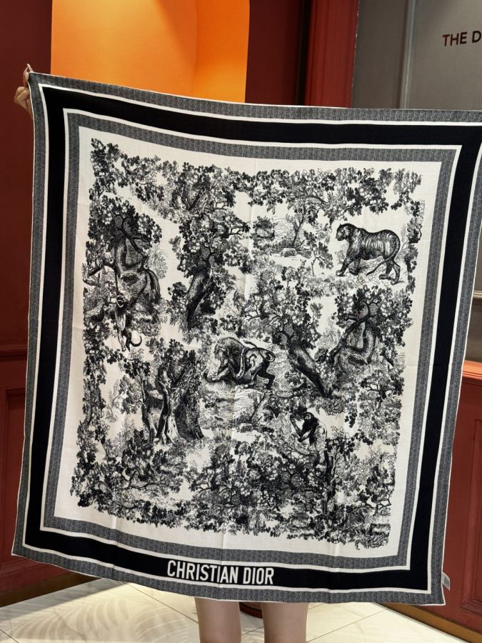 Dior scarf New 𝐃𝐈𝐎𝐑 Early Spring New "Ruyicong Hand-painted Square Scarf" — 1:1 Replica — photo 11