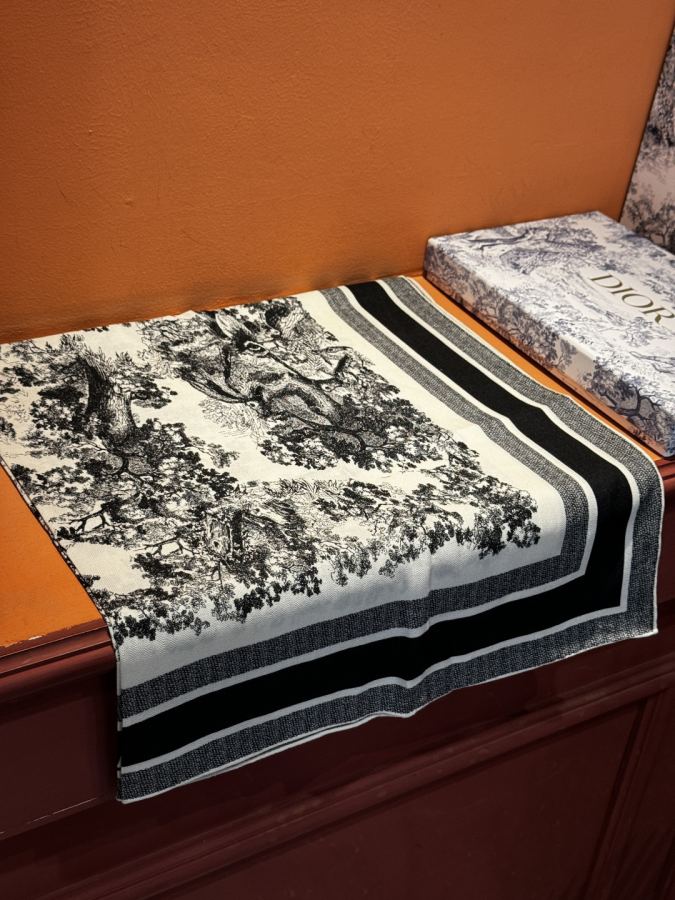 Dior scarf New 𝐃𝐈𝐎𝐑 Early Spring New "Ruyicong Hand-painted Square Scarf" — 1:1 Replica — photo 6