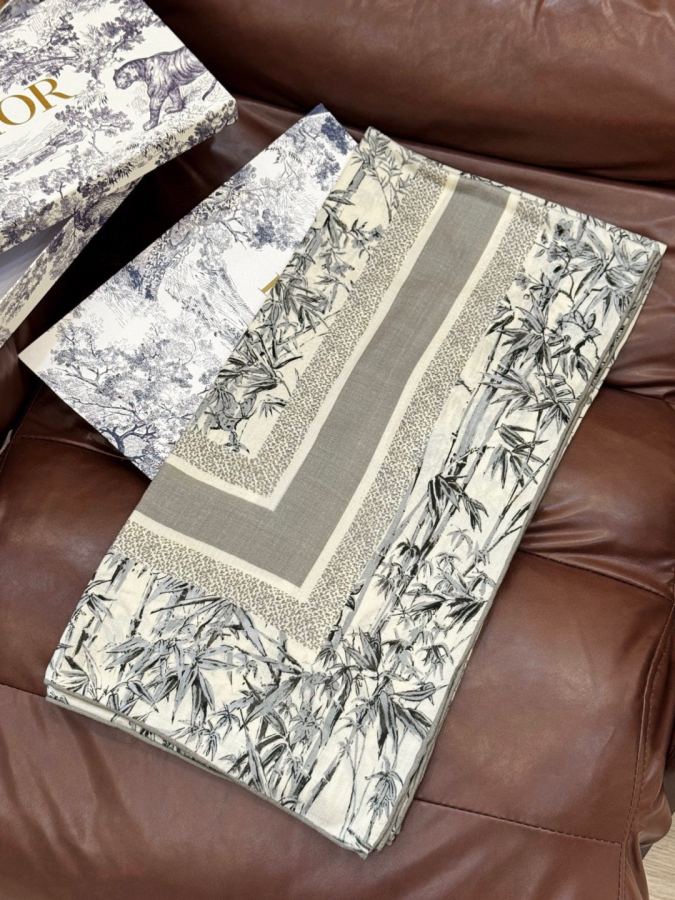 Dior scarf Dior 140 velvet double-sided tone-on-color printed shawl — AAA Quality Replica — photo 5