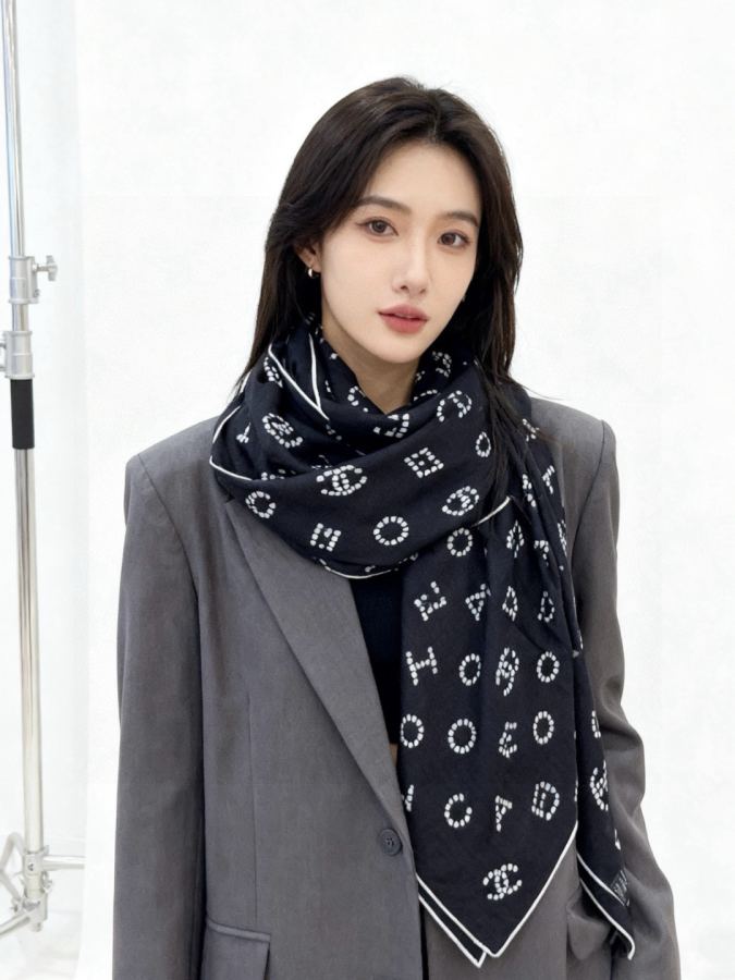 Шарф Chanel-Бархатный двусторонний квадратный шарф — photo 2