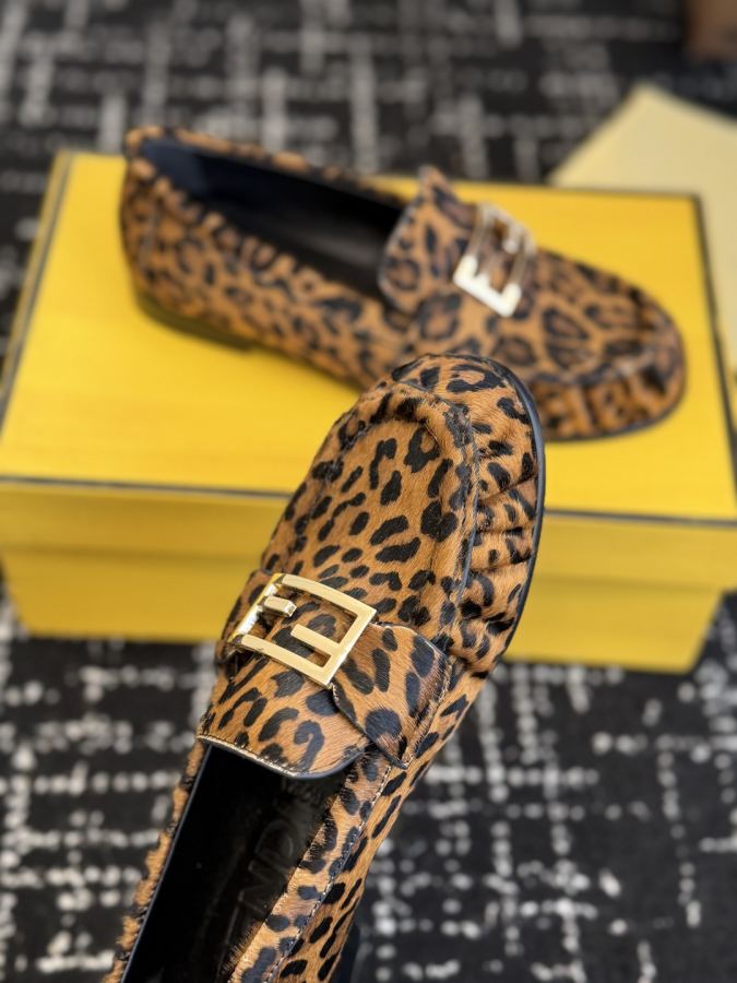 Fendi women's shoes Fend* 26 New FF — AAA Quality Replica — photo 5