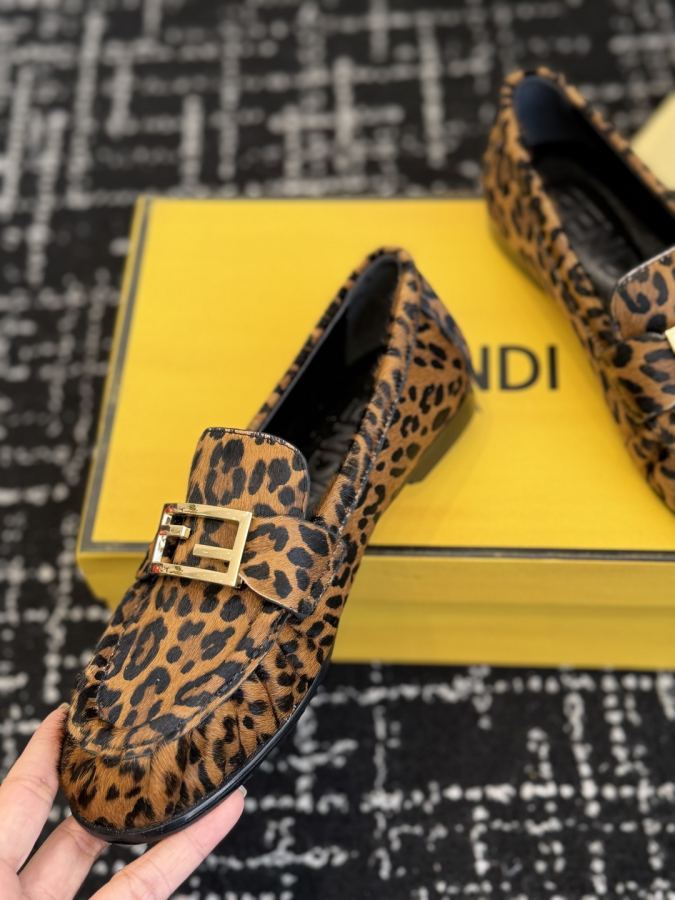Fendi women's shoes Fend* 26 New FF — AAA Quality Replica — photo 6