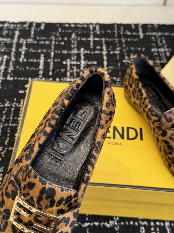 Fendi women's shoes Fend* 26 New FF — AAA Quality Replica — photo 7