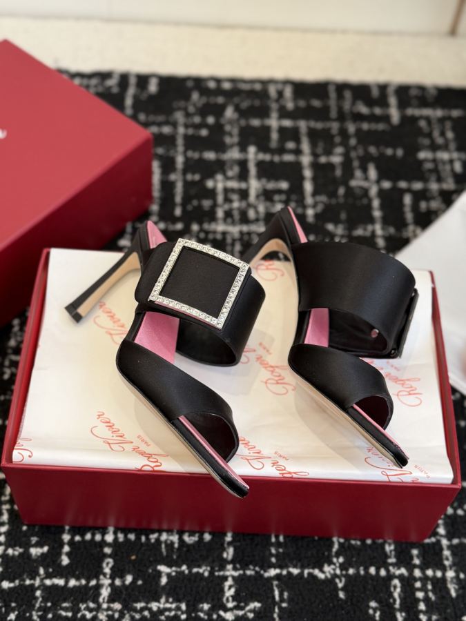 RV women's shoes Roger Vivier RV — 1:1 Replica For Sale — photo 4