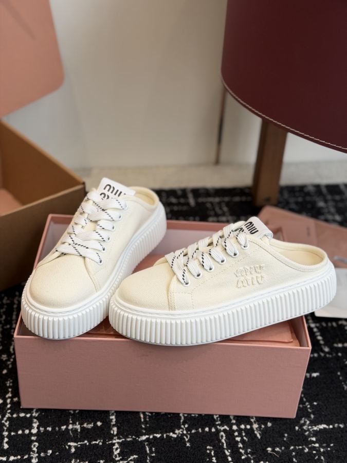 Miumiu women's shoes Miu Mi* 26ss New — Premium Replica — photo 4