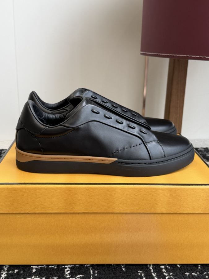 Fendi women's shoes FENDI new color men’s shoes — Premium Replica — photo 2