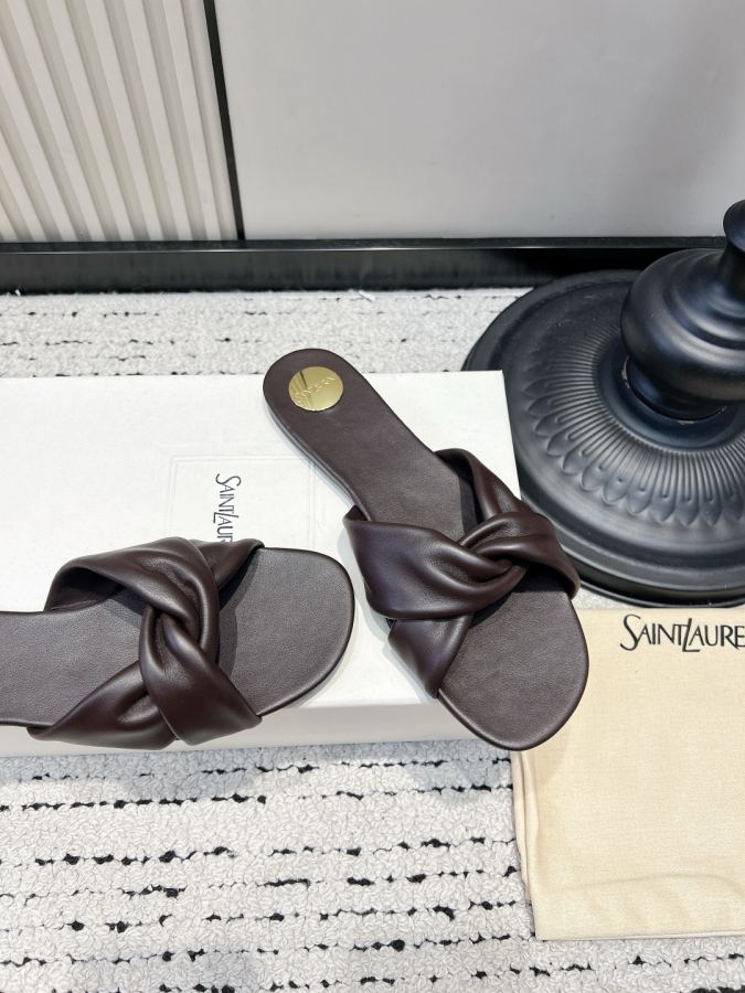 YSL women's shoes YSL Yves Saint Laurent twisted sheepskin sandals for women round gold label flat — Premium Replica — photo 4