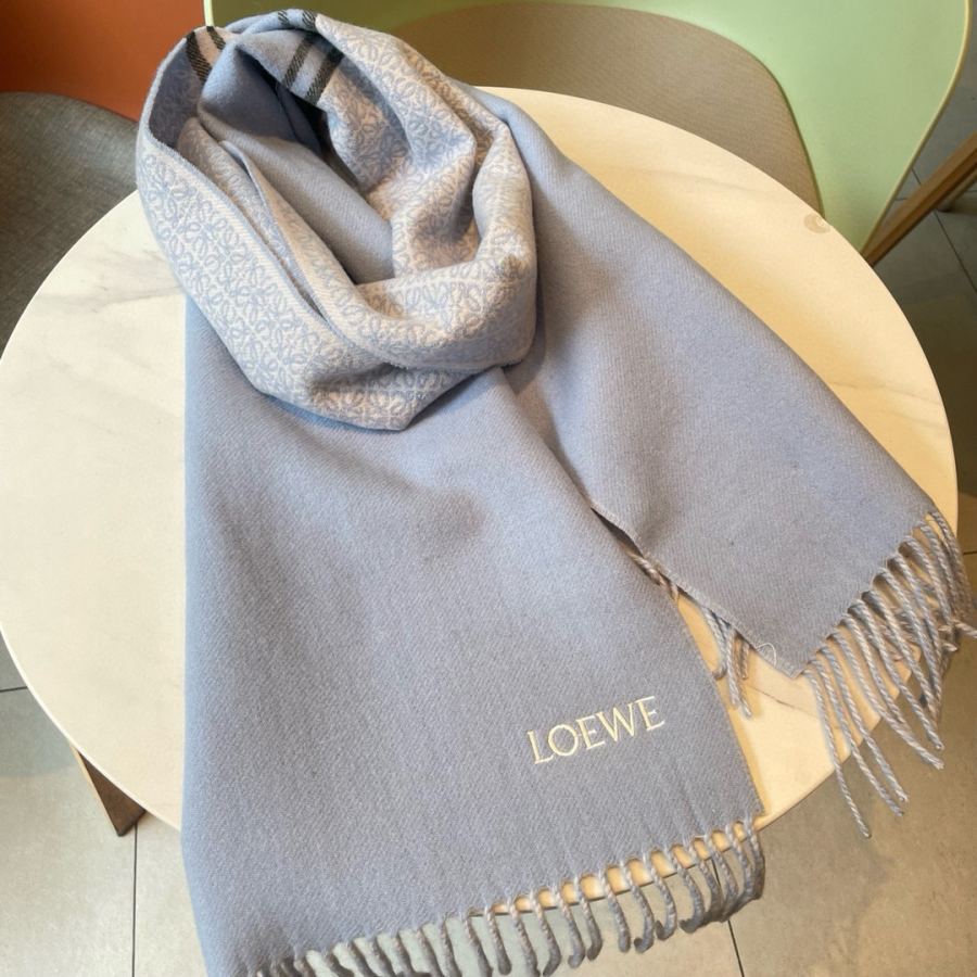 Loewe scarf LOEWE double-sided scarf, medium weight double-sided wool and cashmere blend scarf. — Premium Replica — photo 6