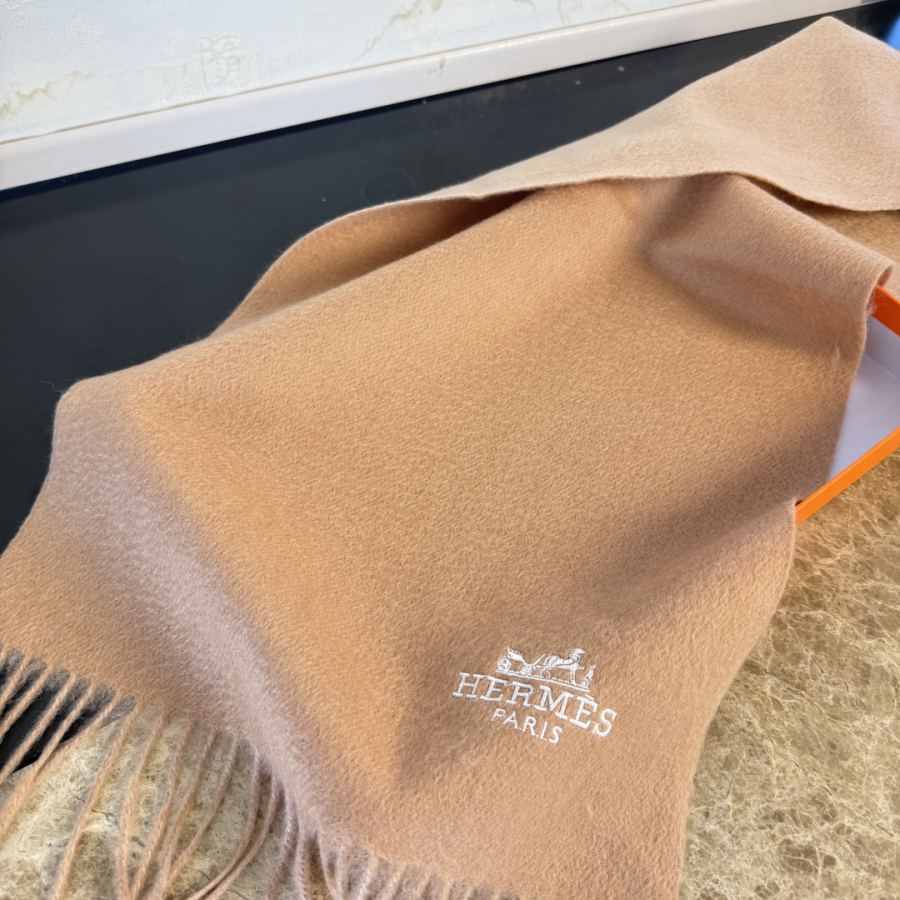 Foulard Hermès ▪Hermes H logo 32 x 180cm — photo 7