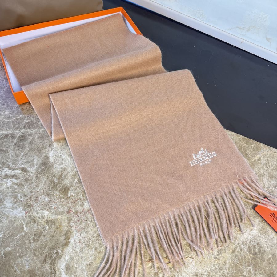 Foulard Hermès ▪Hermes H logo 32 x 180cm — photo 5