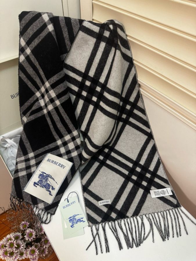 burberry scarf Burberry New Bur Burberry New Burberry hold 30x168cm 8cmx2 100% — 1:1 Replica For Sale — photo 5