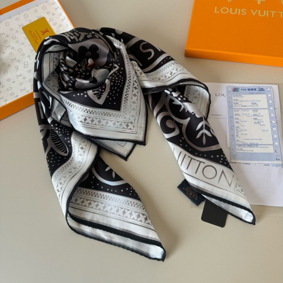 LV scarf watercolor floral square scarf twill silk material hand-rolled edges light luxury leather — AAA Quality Replica — photo 4