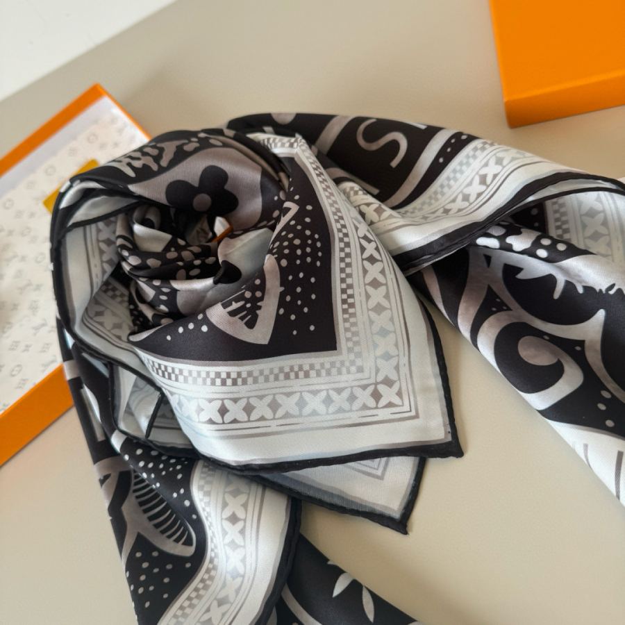 LV scarf watercolor floral square scarf twill silk material hand-rolled edges light luxury leather — AAA Quality Replica — photo 5