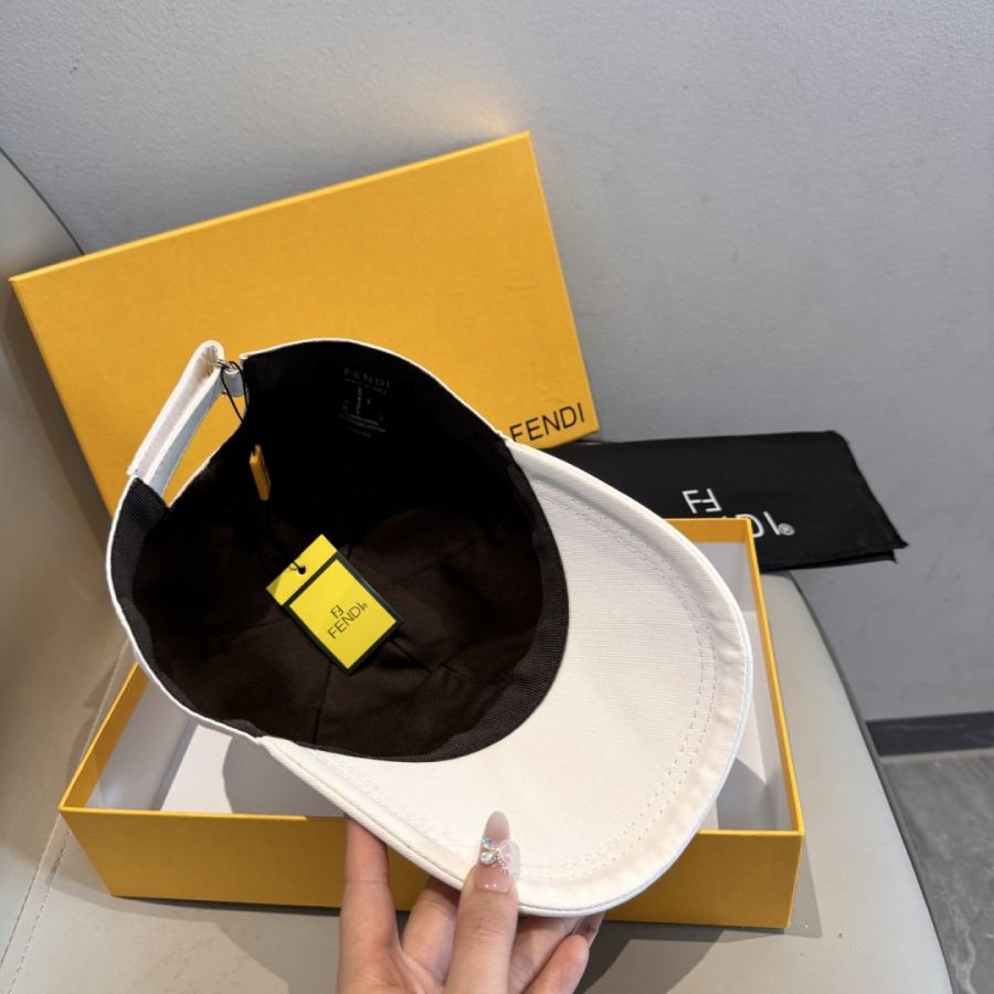 Fendi hat Fendi New F 1:1 + 56 — photo 7