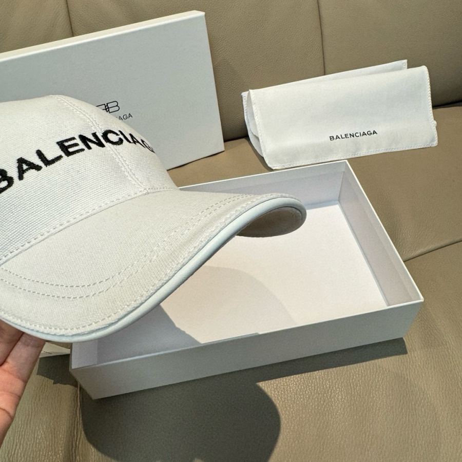 Sombrero Balenciaga 1:1 + — photo 5
