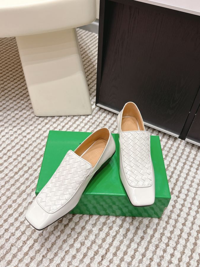 BV women's shoes Bottega Veneta 26s New ​​ — AAA Quality Replica — photo 3