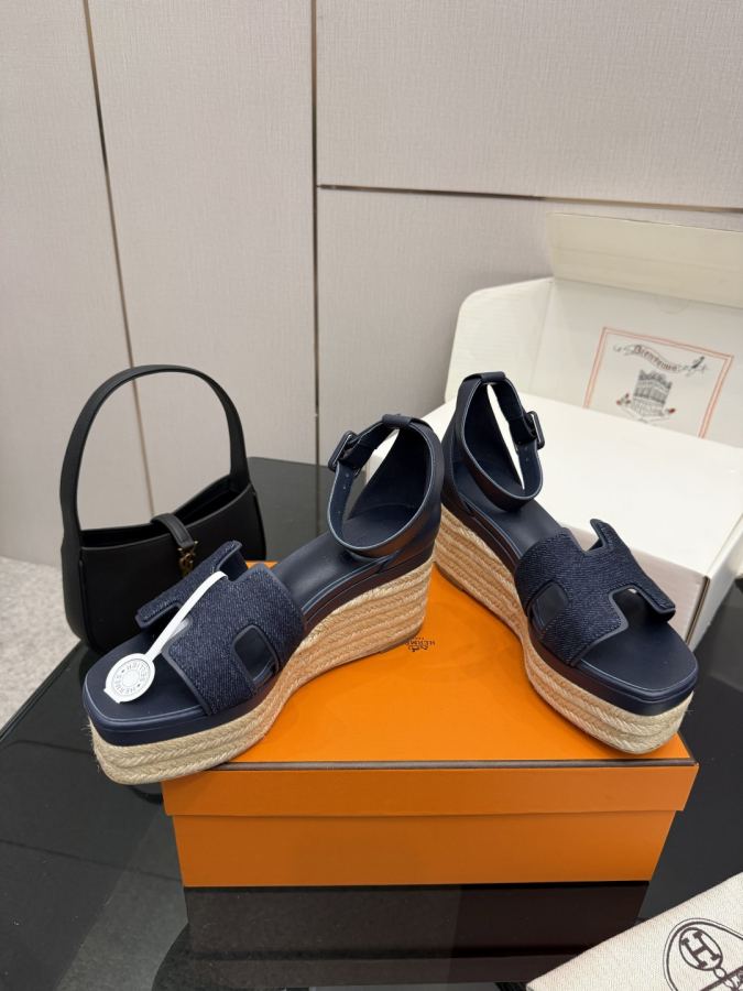 Hermes women's shoes (With complete set of airplane box) — 1:1 Replica For Sale — photo 4