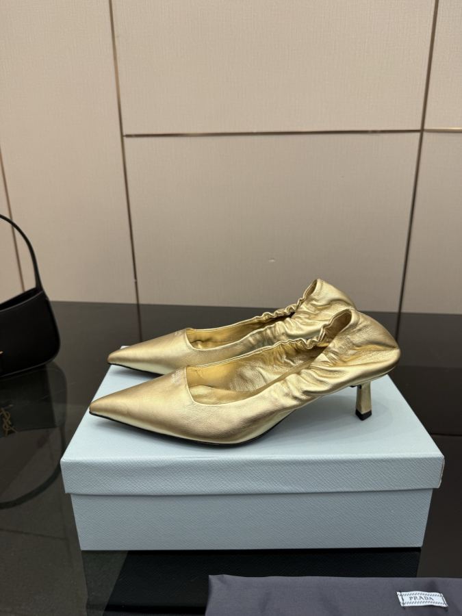 Prada damesschoenen Prada/ 26 WF — photo 2