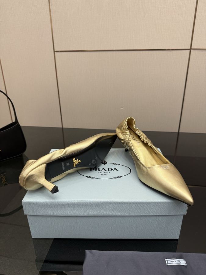 Prada damesschoenen Prada/ 26 WF — photo 6