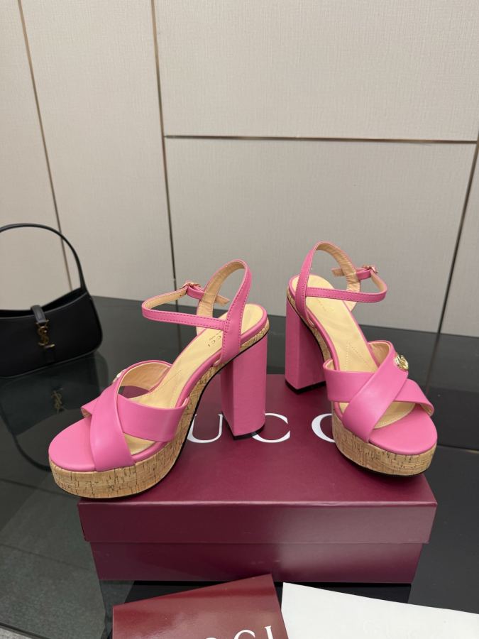 Gucci women's shoes GUCCI2026 — 1:1 Replica — photo 4