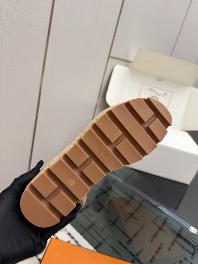 Hermes women's shoes Hermes 2026 Santorini H — AAA Quality Replica — photo 9