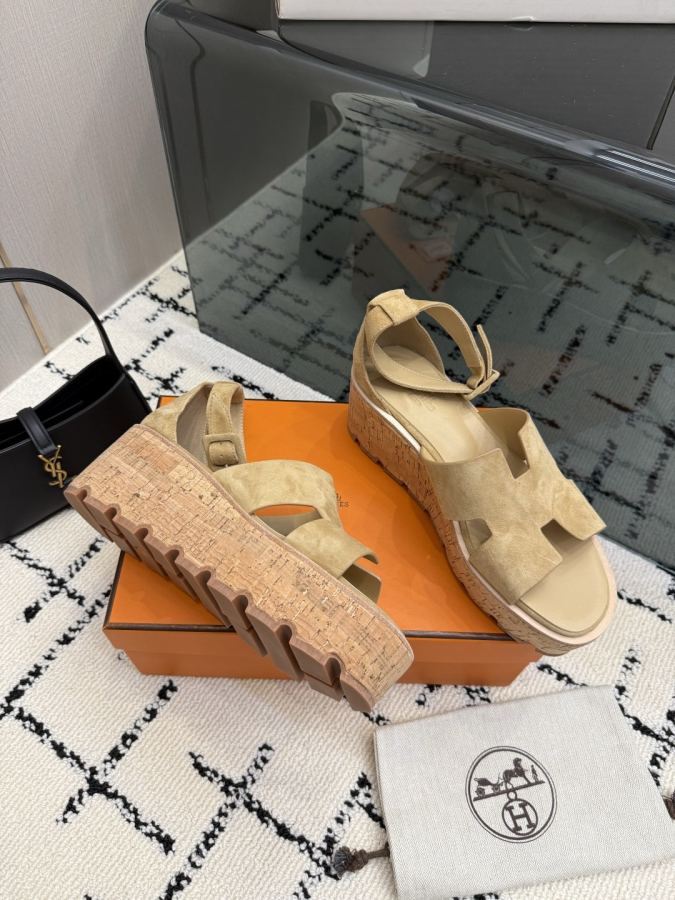Hermes women's shoes Hermes 2026 Santorini H — AAA Quality Replica — photo 3
