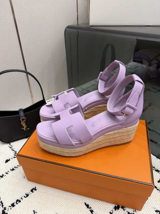 Hermes women's shoes Hermes 2026 Santorini H — AAA Quality Replica — photo 5