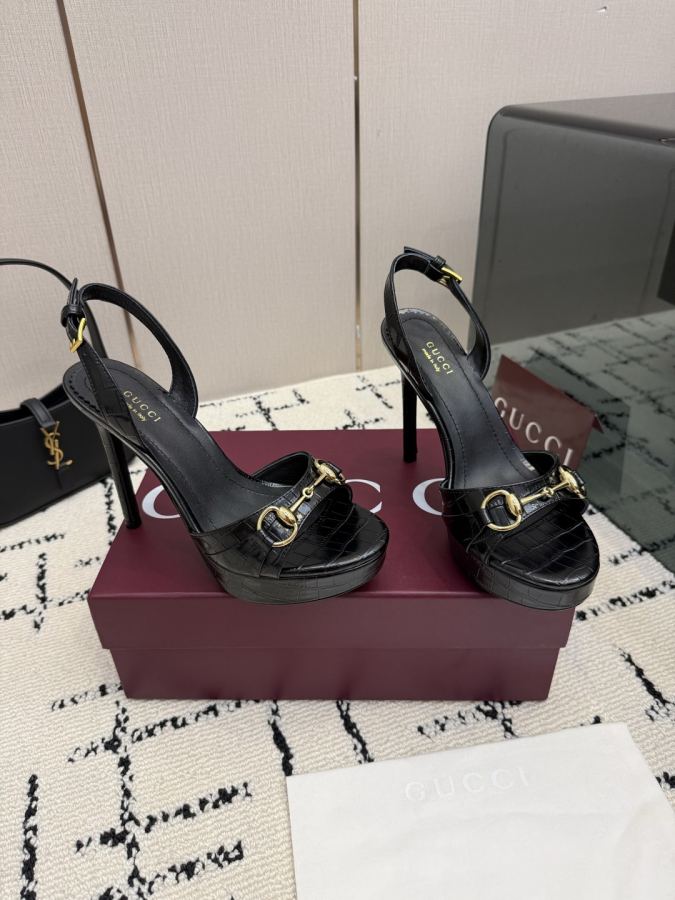 Gucci women's shoes Gucci New Collection Sandals — 1:1 Replica — photo 2