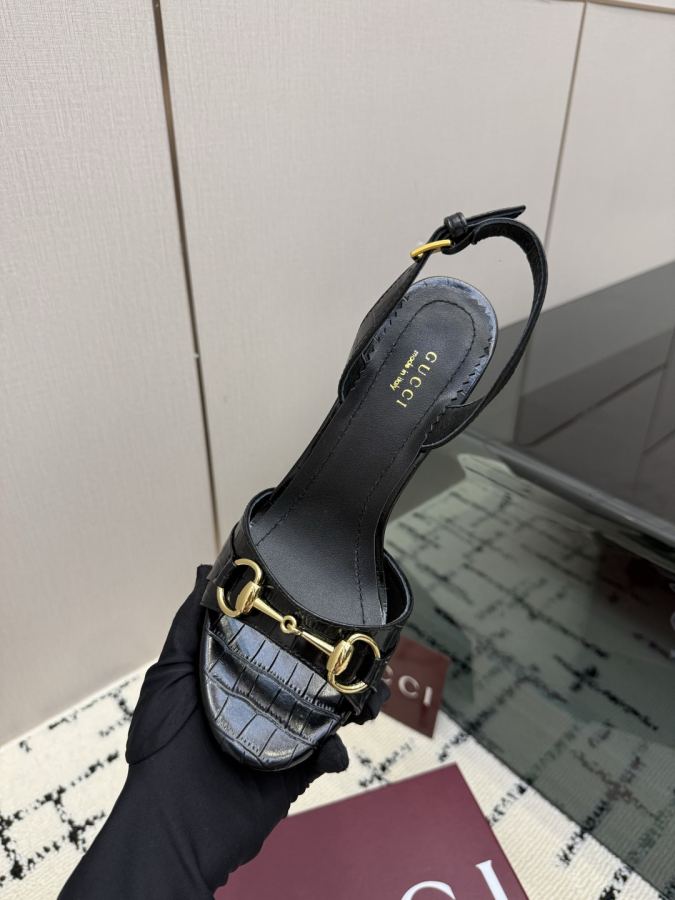 Gucci women's shoes Gucci New Collection Sandals — 1:1 Replica — photo 9