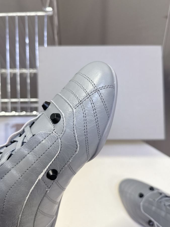 Balenciaga Women's Shoes Balenciaga New — 1:1 Replica For Sale — photo 7