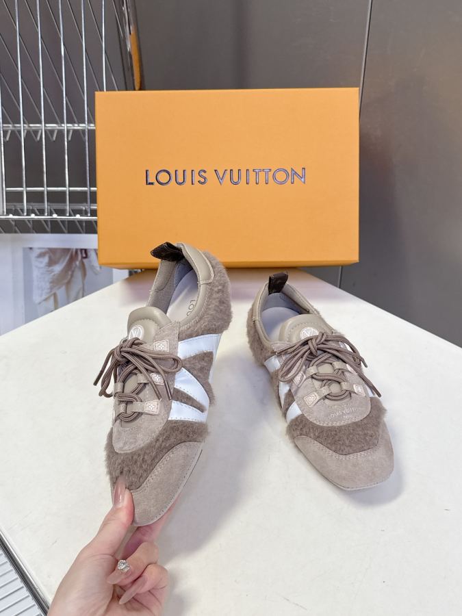 LV women's shoes Louis Vuitton Sneakerina replica Sneakerina LV Monogram Sacchetto TPU 1.5 CM: TPU Size: 35-42 41 42 — photo 4