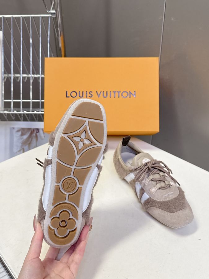 LV women's shoes Louis Vuitton Sneakerina replica Sneakerina LV Monogram Sacchetto TPU 1.5 CM: TPU Size: 35-42 41 42 — photo 9