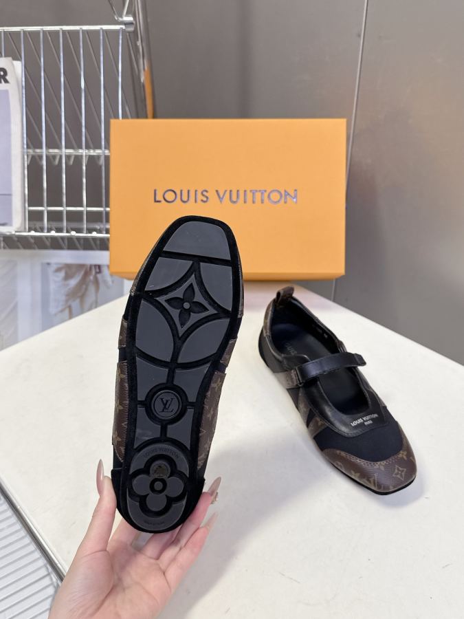 LV women's shoes Louis Vuitton Sneakerina replica Sneakerina LV Monogram Sacchetto TPU 1.5 CM: TPU Size: 35-42 41 42 — photo 9